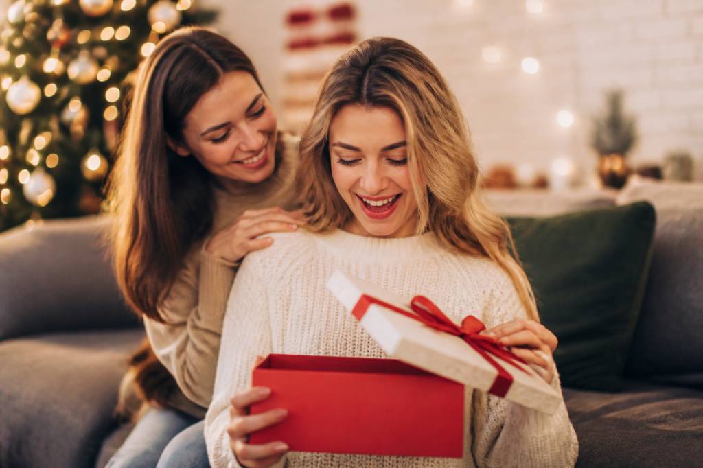 Cadeau noël soeur : idées originales pour faire plaisir à votre sœur